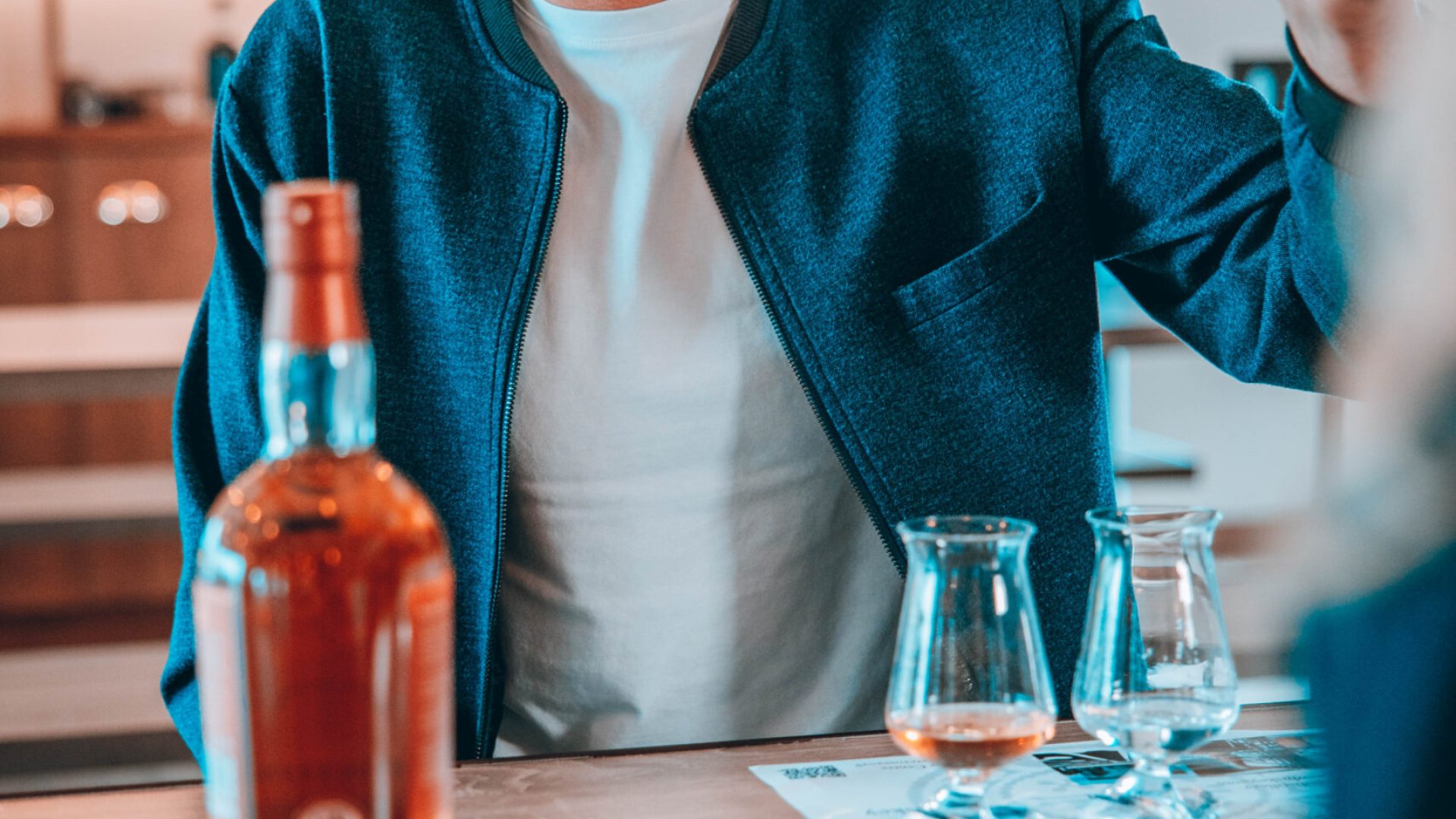 Food_Drink_Experiences_Shoot2_R6_Card2_BX1A4647